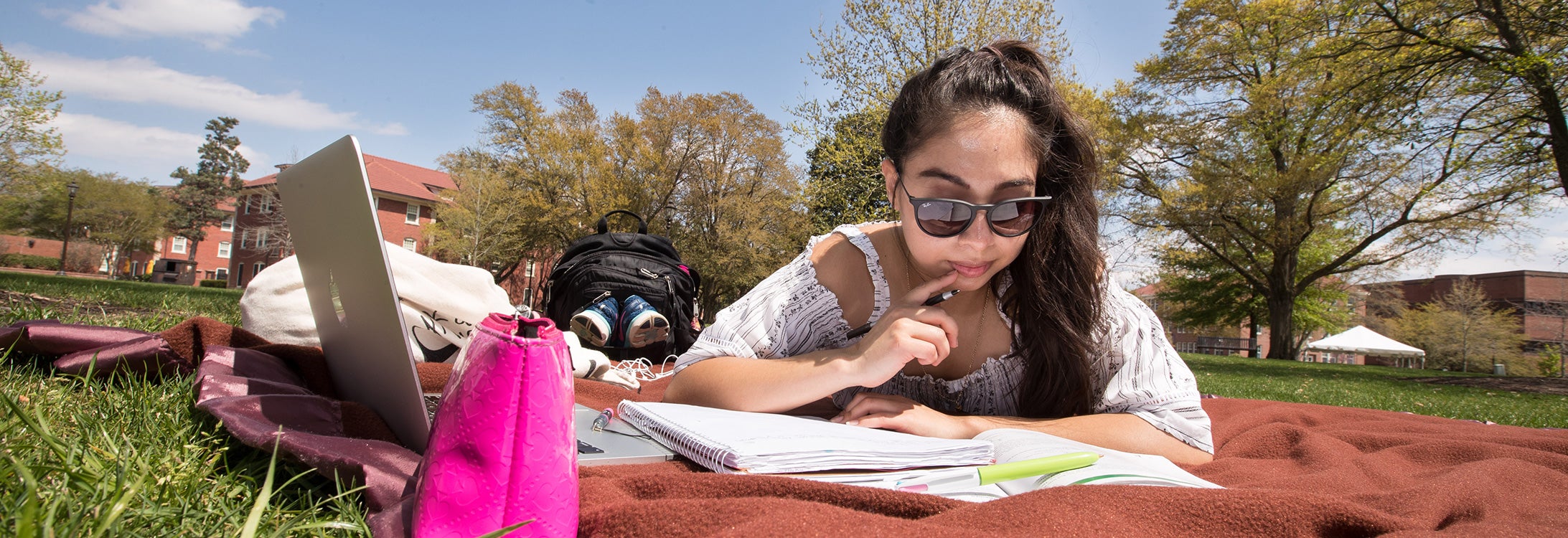 A woman studies on the mall